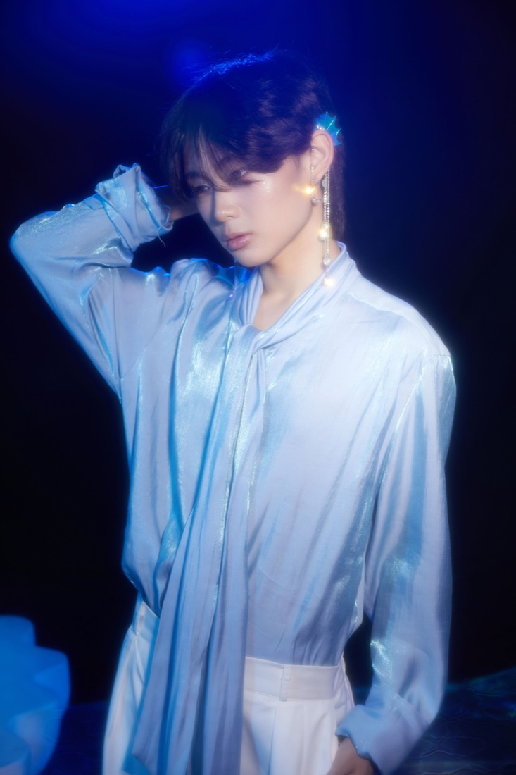 Aqua set, shot 2