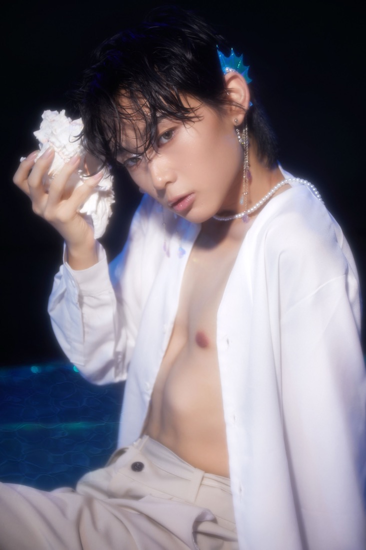 Aqua set, shot 3